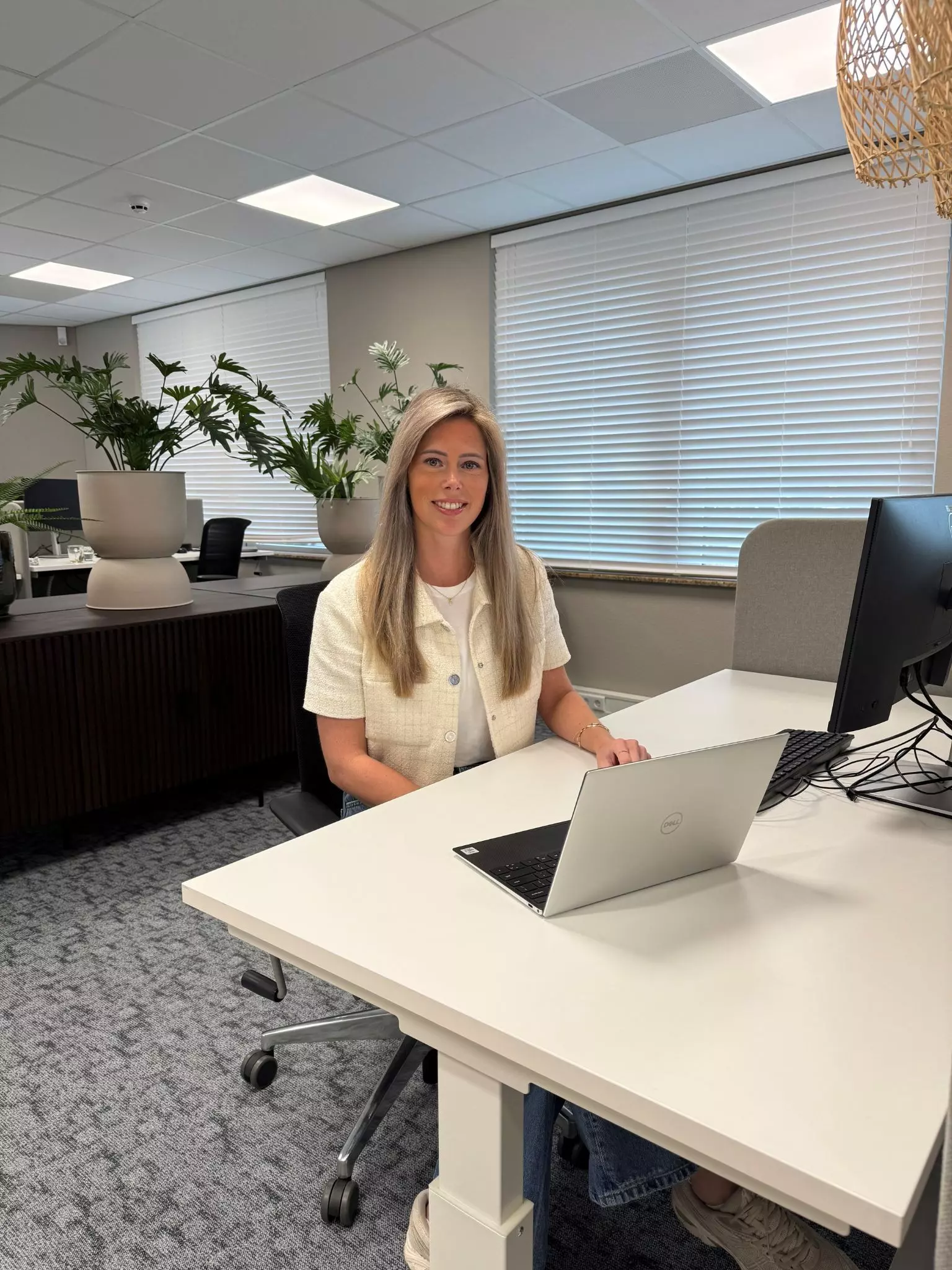 Hoofdkantoor Legal Counsel Laura